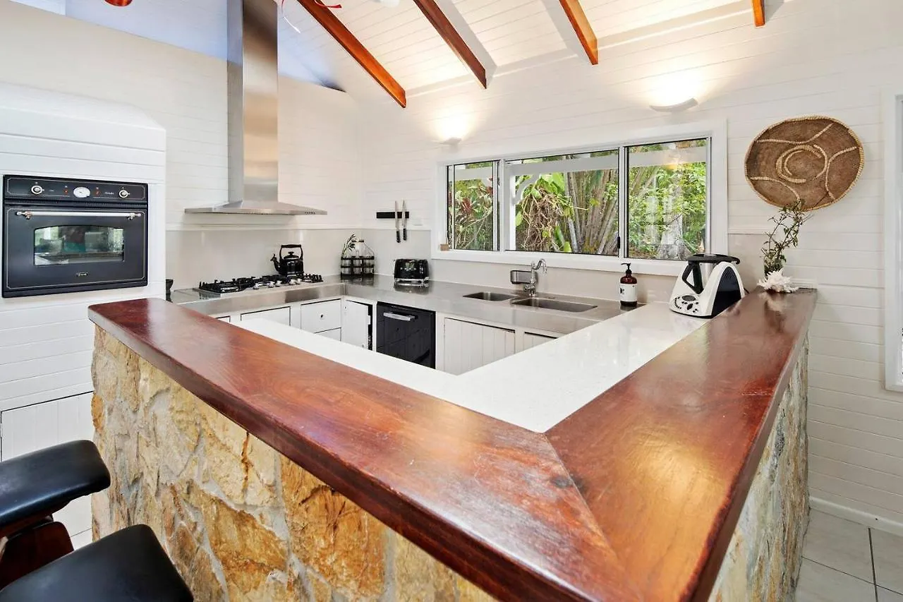 La Boheme Whitsunday In Airlie Beach With Pool Villa 0*,  Australia